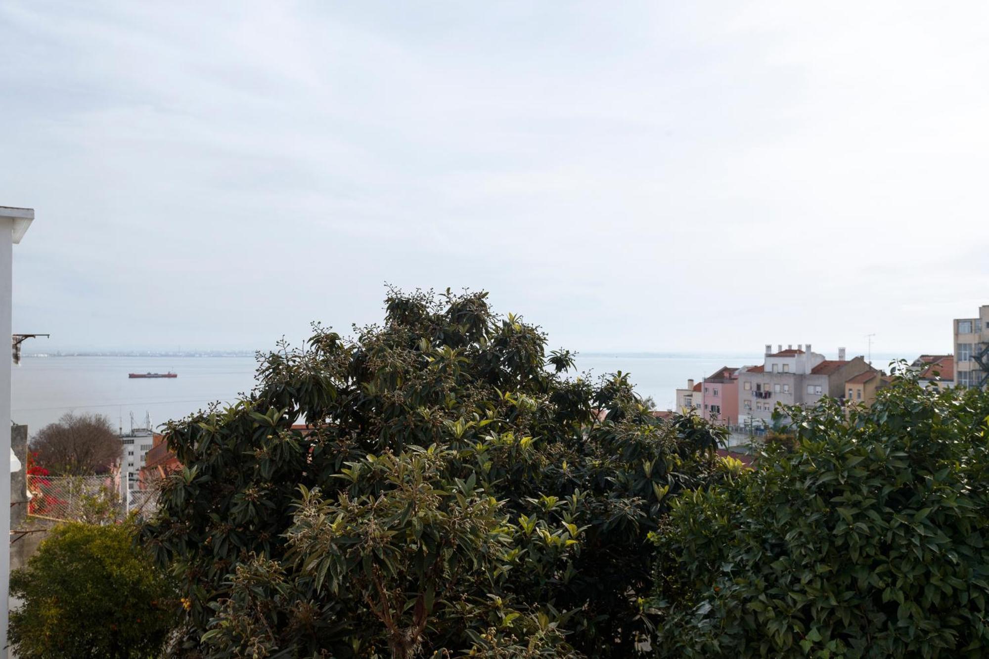 Barbadinhos Apartments In Lisbon Historic Neighborhood מראה חיצוני תמונה